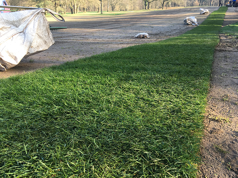 Fairways verlucht met grote vertidrain - Royal Limburg Golf